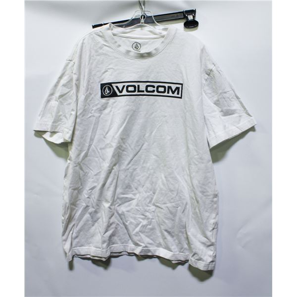 NEW VOLCOM SS T-SHIRT LARGE