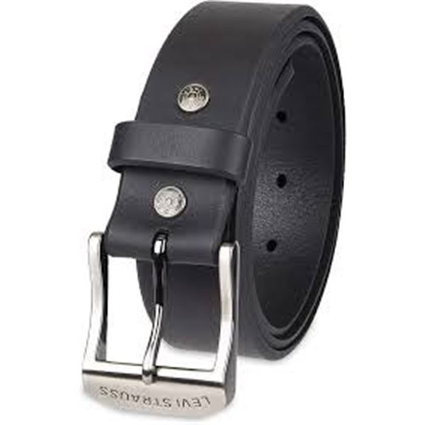 NEW LEVIS LEATHER BELT MEDIUM