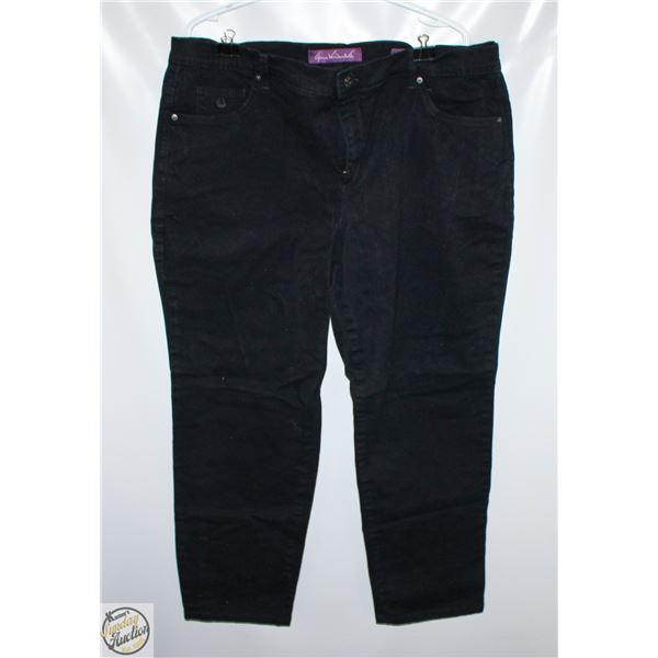 AMANDA VANDERBILT 18W BLACK JEANS