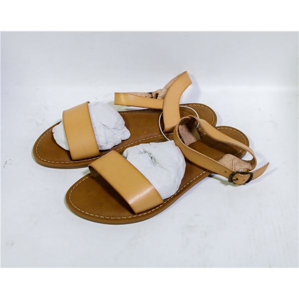 NEW AMAZON ESSENTIALS WOMENS TWO STRAP SADNALS 6