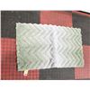 Image 1 : R.HOME CHEVRON BATHMAT