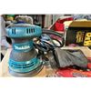 Image 1 : Makita 5" Random orbit Sander