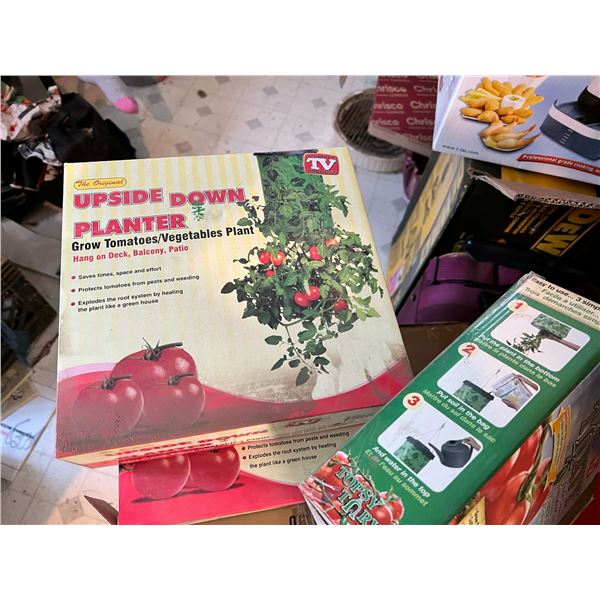 Upside down Tomato planters - 2 new in box 1 opened