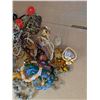 Image 4 : Lot of Misc. Costume Jewelry