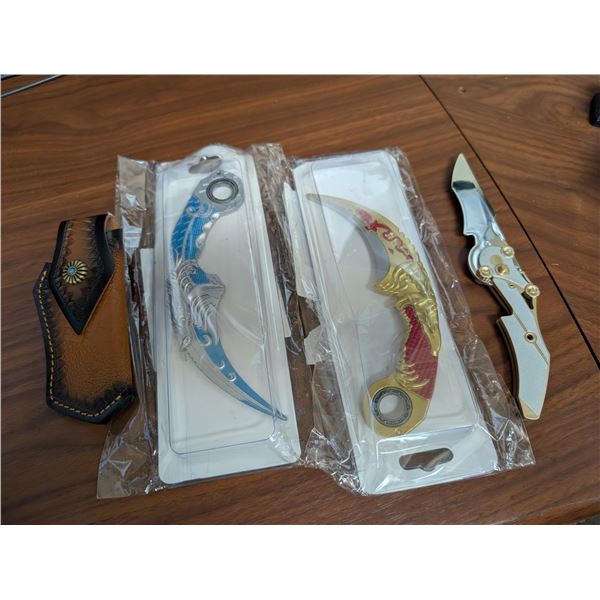 Lot of Plastic Model/Display Knives and Leather Sheath