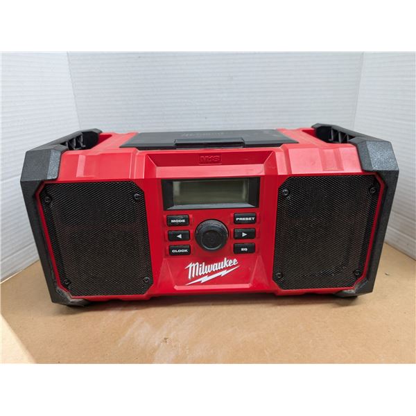 Milwaukee Job Site Radio (Works)