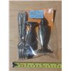 Image 1 : 2 Antique Forks (40.1g each, .800 Silver) - and silver plated Viking Salt and Pepper Shakers