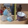 Image 3 : Murano style Hummingbird  feeder &  blue white flower Owl Candle & Mis (Blue/White Flower Has Chips)