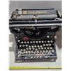 Image 2 : Underwood type writer