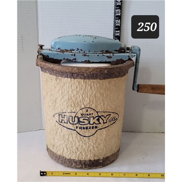Vintage Husky Jr. 2 quart, paper mache ice cream freezer.