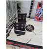Image 5 : WWE Raw action figure wresting ring & accessories.
