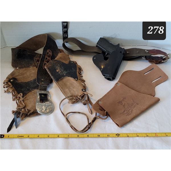 Vtg. Leather western style toy gun holsters features double Buffalo Bill with silver buckle & bullet