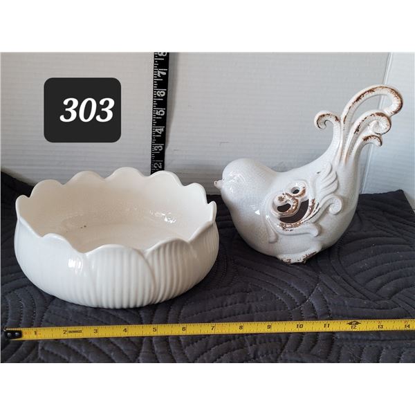 Warm white Crackled ceramic bird & vtg. Scalloped bowl.