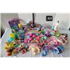 Image 1 : Toys. Hatchimals, Shopkins, Trash Pack, Mega Gross Minis, Little pet shop, Trolls, Ponies & more.