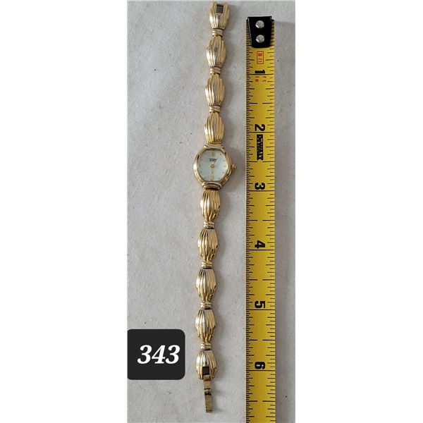 Citizen quartz watch. Pearlized iridescent face, Japan movement.