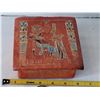 Image 2 : Vintage Camel leather Egyptian Pharaoh King Tut trinket Box with key chain & sphinx magnet.