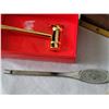 Image 5 : Vtg. Flatware. Chicken mallet, lobster fork, case. CSC/SCC (Correctional Service Canada)