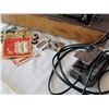 Image 7 : Vtg. Portable Singer sewing machine & accessories. Nice.