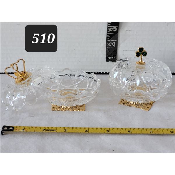Vtg. 22K gold finish. Killarney 24% lead crystal trinket dishes with lids. Filigree base.