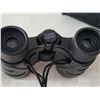 Image 3 : Foster Grant binoculars & case with Petit 3X15 scope.