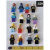 Image 1 : 12 Lego figures.