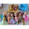 Image 4 : Small dolls & accessories. Includes Littlest Pet shop Petit Blythe dolls & Shimmer & Shine Princess 