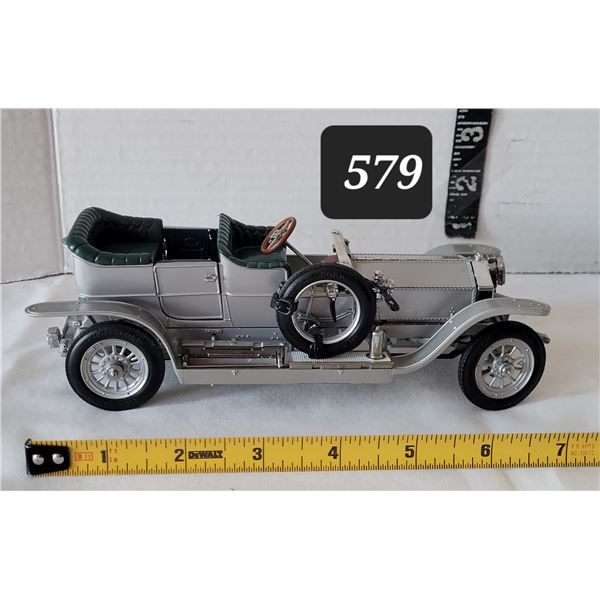 Franklin Mint 1907 Rolls Royce AX201 Silver Ghost. 1:24 scale.