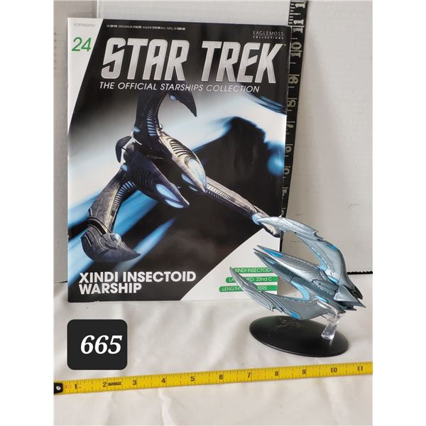 Star Trek Xindi Insectoid warship model & informative book.