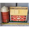 Image 6 : 1967 Fisher-Price Family Farm barn, silo & animals.