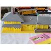 Image 5 : Vtg.N scale Train set. 10 cars, tracks, station, trees, tunnel & parts.