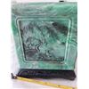 Image 4 : Vintage bakelite Jade green marbled 3 drawer Jewelry box with black Dragon pulls. Asian carved pagod