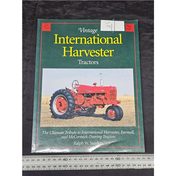 “Vintage International Harvester Tractors” Book 1997 – Like New