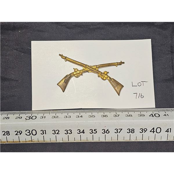 Rifle Pin w/ Screw on Back