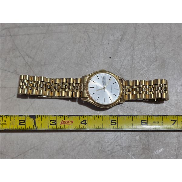 VINTAGE CITIZEN  QTZ, DAY/DATE @3 NEW BATT, RUNS