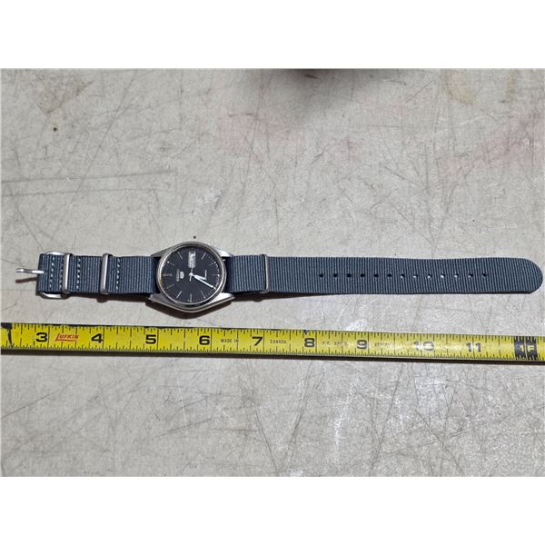 VINTAGE SEIKO 6309-8800 AUTO, DAY/DATE @3, RUNS