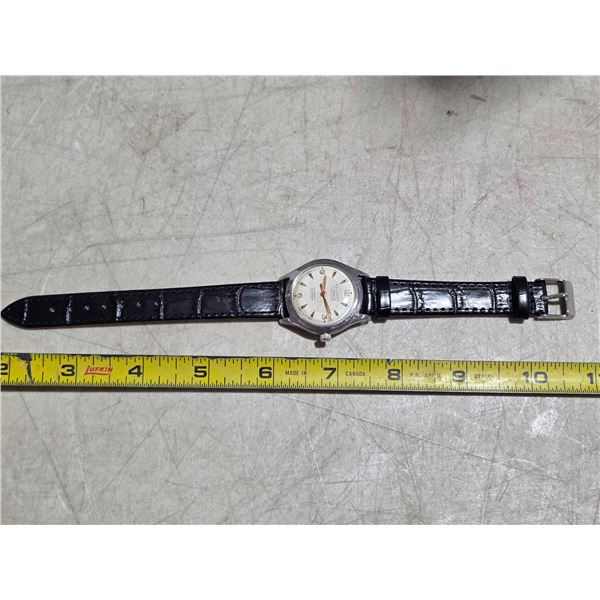 VINTAGE MILITARY 17J ELLIOT, MAN WIND RUNS