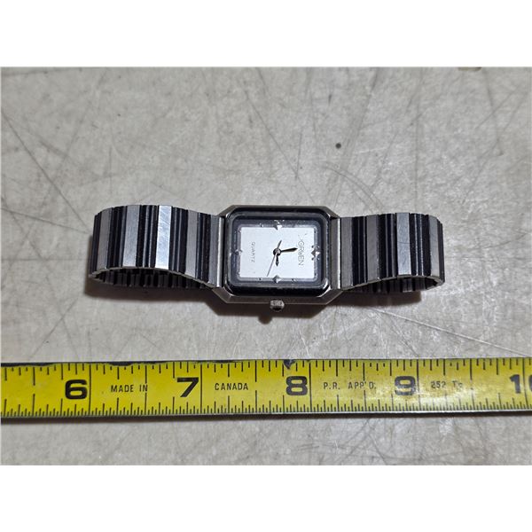 VINTAGE LADIES GRUEN, QTZ, NEW BATT,   RUNS