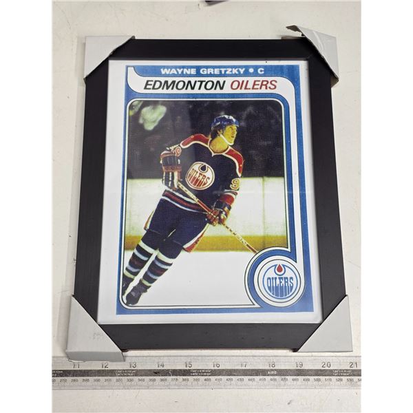 Wayne gretzky photo framed- 8.5"x10"