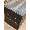 Image 3 : Vintage steamer trunk- 28" by 15" by 19"H