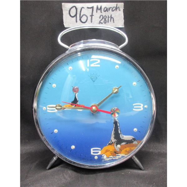 Novelty Wind-up Alarm Clock (working)