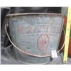 Image 4 : CO-OP and Imperial 3 star grease pails