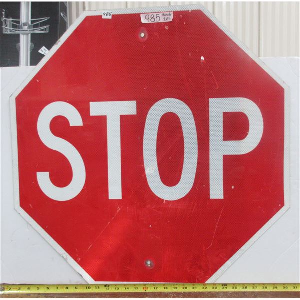 Lq. Metal STOP Sign