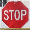 Image 1 : Lq. Metal STOP Sign