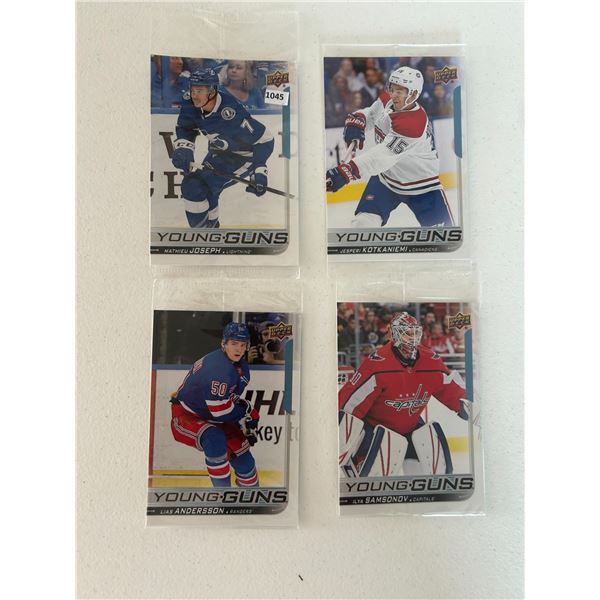 Oversized Young Guns Hockey Cards (4)