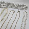 Image 2 : 5 "Pearl" Necklaces
