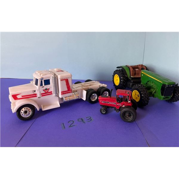 Vintage Toy Lot- Canadian Tire Semi, International 5088 & John Deer Tractor