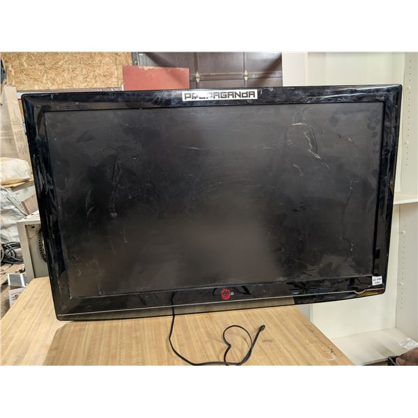 LG 42 LG55 Wall Mount TV 38"x26"