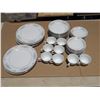 Image 1 : BanBury INN Fine China Set (Dinner Plates, Saucers, tea Cups, and etc.)