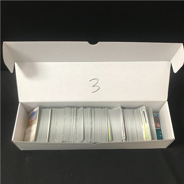 LOT OF BULK POKEMON TCG TRADING CARDS