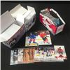Image 1 : 2 BOXES OF LOOSE HOCKEY TRADING CARDS